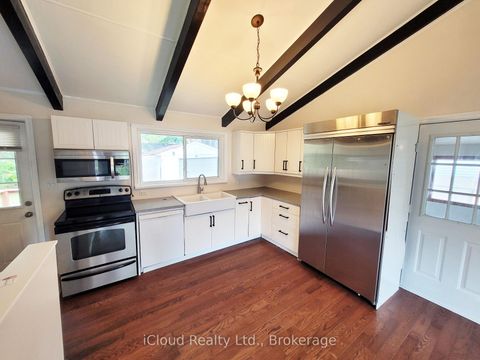 Photo 1 at 172 Silas Boulevard, Keswick North, Georgina
