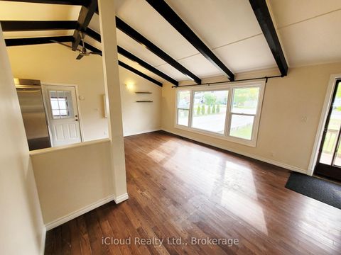 Photo 2 at 172 Silas Boulevard, Keswick North, Georgina