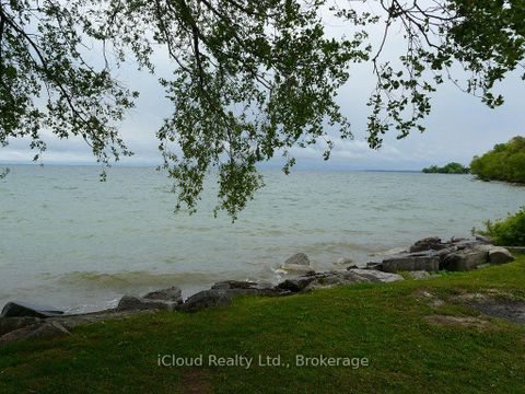 Photo 3 at 172 Silas Boulevard, Keswick North, Georgina