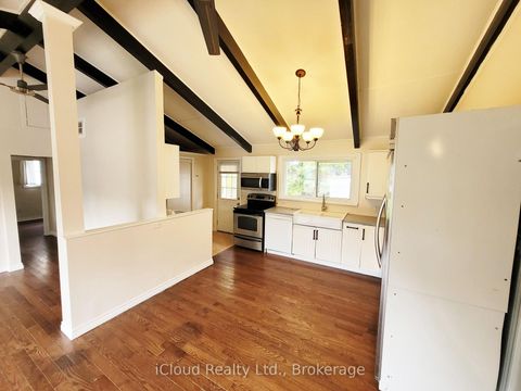 Photo 5 at 172 Silas Boulevard, Keswick North, Georgina