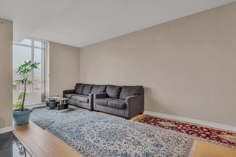 Photo 12 at 238 - 2885 Bayview Avenue, Bayview Village, Toronto
