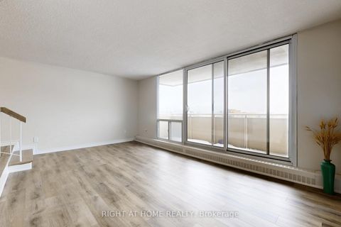 Photo 8 at 702 - 1338 York Mills Road, Donalda, Toronto