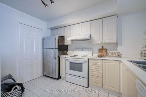 Photo 5 at 1111 - 18 Lee Centre Drive, Woburn, Toronto