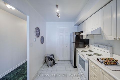 Photo 11 at 1111 - 18 Lee Centre Drive, Woburn, Toronto