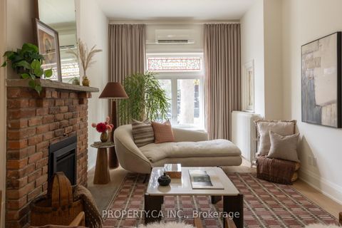Photo 2 at 197 Roxton Road, Bellwoods, Toronto
