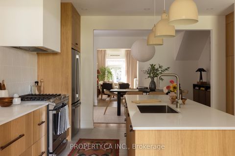 Photo 8 at 197 Roxton Road, Bellwoods, Toronto