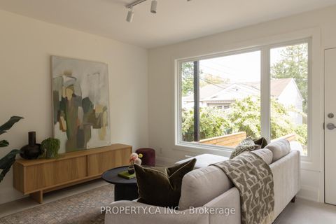 Photo 10 at 197 Roxton Road, Bellwoods, Toronto