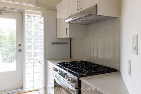 Photo 21 at 197 Roxton Road, Bellwoods, Toronto