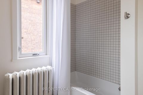 Photo 24 at 197 Roxton Road, Bellwoods, Toronto