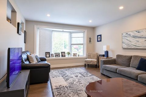Photo 5 at 93 Grove Street E, Wellington, Barrie