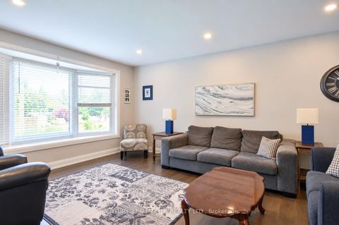 Photo 6 at 93 Grove Street E, Wellington, Barrie