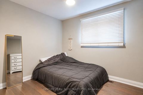 Photo 15 at 93 Grove Street E, Wellington, Barrie