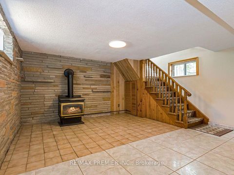 Photo 24 at 7 Mayall Avenue, CFB, Toronto