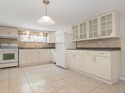 Photo 29 at 7 Mayall Avenue, CFB, Toronto