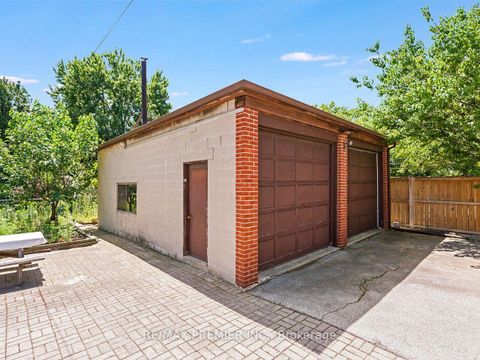 Photo 41 at 7 Mayall Avenue, CFB, Toronto