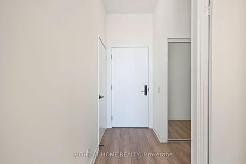 Photo 6 at 421 - 285 Dufferin Street, South Parkdale, Toronto