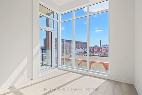 Photo 11 at 421 - 285 Dufferin Street, South Parkdale, Toronto