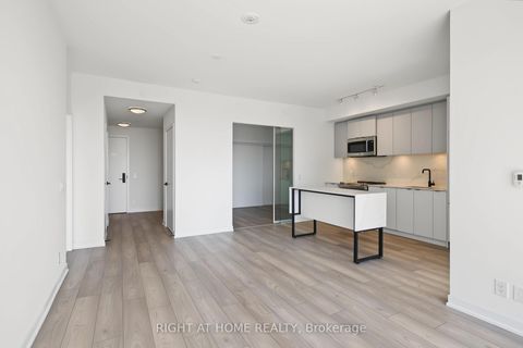 Photo 8 at 619 - 285 Dufferin Street, South Parkdale, Toronto