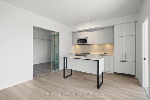 Photo 9 at 619 - 285 Dufferin Street, South Parkdale, Toronto