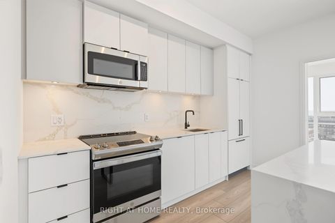 Photo 13 at 619 - 285 Dufferin Street, South Parkdale, Toronto