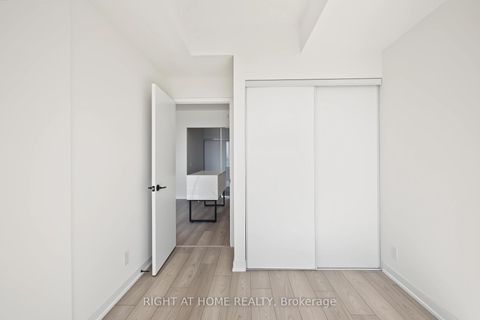 Photo 15 at 619 - 285 Dufferin Street, South Parkdale, Toronto