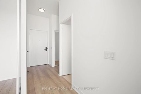 Photo 16 at 619 - 285 Dufferin Street, South Parkdale, Toronto