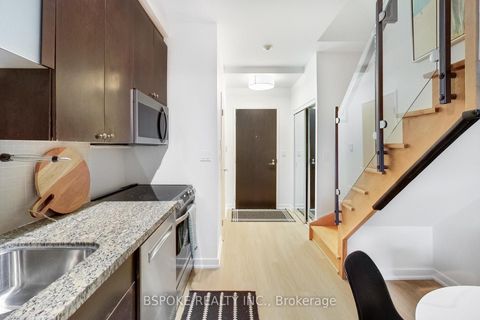 Photo 12 at 132 - 1005 King Street W, Niagara, Toronto