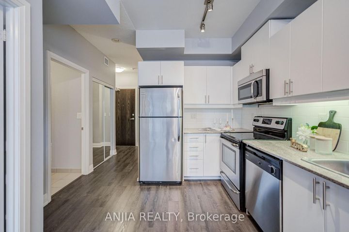 Photo 12 at 510 - 17 Kenaston Gardens, Bayview Village, Toronto