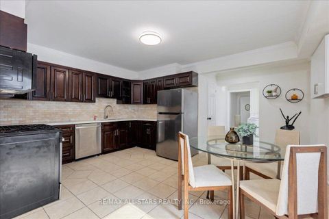 Photo 10 at 369 Lake Drive, Historic Lakeshore Communities, Georgina