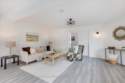 Photo 19 at 369 Lake Drive, Historic Lakeshore Communities, Georgina