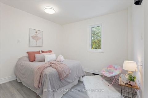Photo 23 at 369 Lake Drive, Historic Lakeshore Communities, Georgina