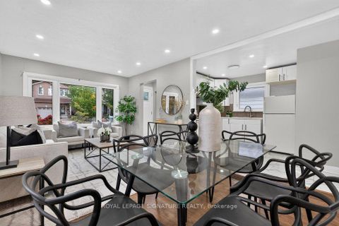 Photo 11 at 39 Rhydwen Avenue, Cliffside, Toronto