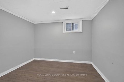 Photo 26 at 39 Rhydwen Avenue, Cliffside, Toronto