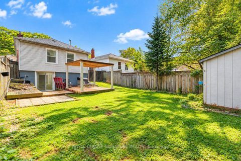 Photo 33 at 39 Rhydwen Avenue, Cliffside, Toronto