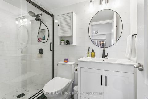 Photo 12 at 805 - 1103 Leslie Street, Don Mills, Toronto