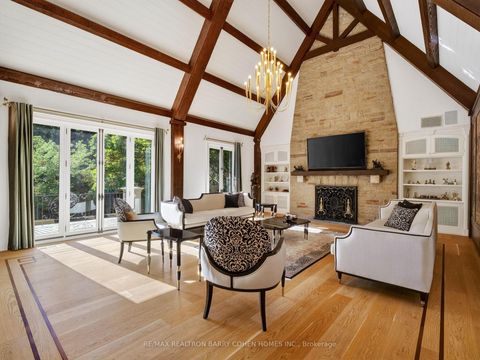 Photo 5 at 25 Tudor Gate, York Mills, Toronto