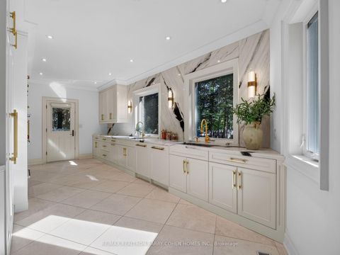 Photo 10 at 25 Tudor Gate, York Mills, Toronto