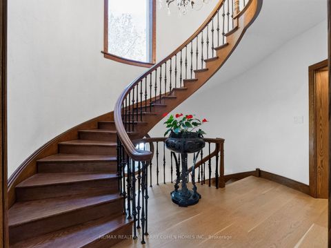Photo 26 at 25 Tudor Gate, York Mills, Toronto