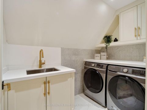 Photo 33 at 25 Tudor Gate, York Mills, Toronto