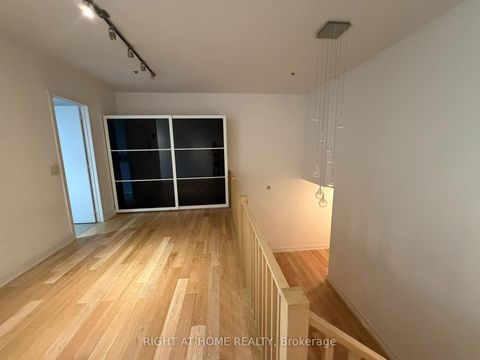 Photo 11 at 103 - 510 King Street E, Moss Park, Toronto