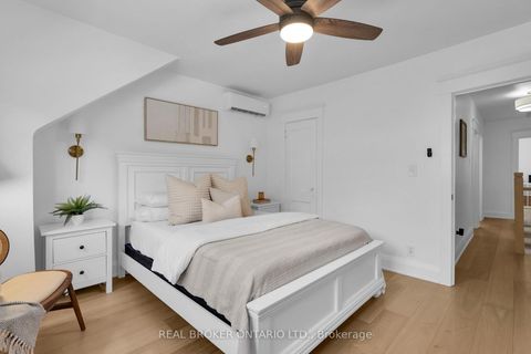 Photo 15 at 23 Aldridge Avenue, Woodbine Corridor, Toronto