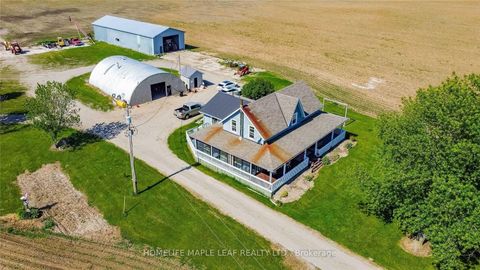 Photo 3 at 6830 3/4 Side Road, Rural Clearview, Clearview