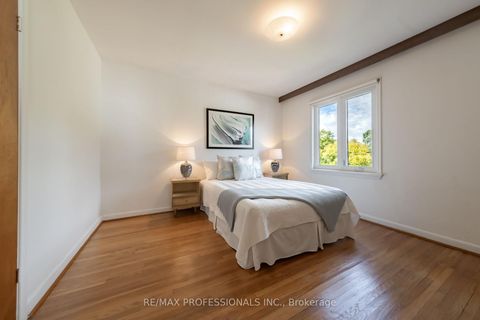 Photo 12 at 228 Eileen Avenue, Smythe, Toronto