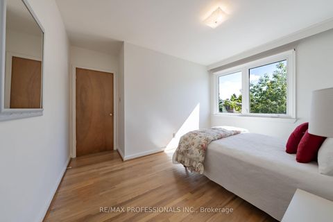 Photo 16 at 228 Eileen Avenue, Smythe, Toronto