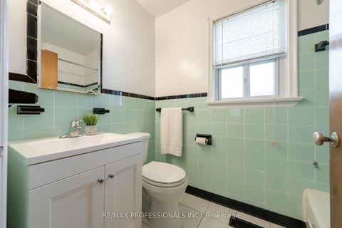 Photo 19 at 228 Eileen Avenue, Smythe, Toronto