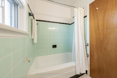 Photo 20 at 228 Eileen Avenue, Smythe, Toronto