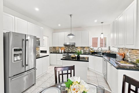 Photo 11 at 136 Rollinghill Road, Jefferson, Richmond Hill