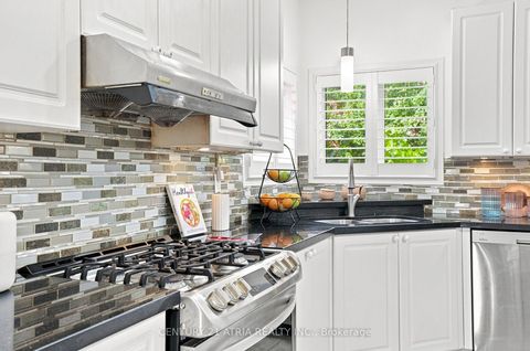 Photo 13 at 136 Rollinghill Road, Jefferson, Richmond Hill