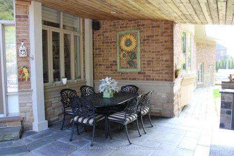 Photo 1 at 20 Aubrietia Court, Oak Ridges, Richmond Hill