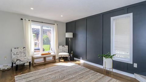 Photo 5 at 61 Barwick Drive W, West Bayfield, Barrie